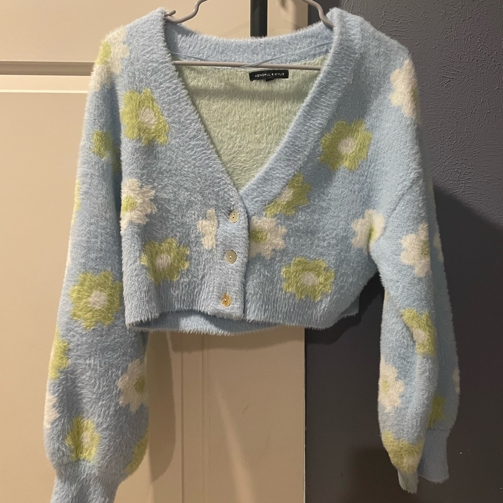 Kendall + Kylie sweater